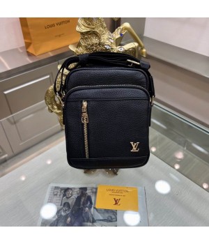 Louis Vuitton Bags Men LV Messenger bag 7763-4 18X7X21cm XM