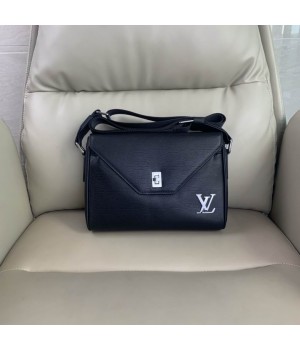 Louis Vuitton Bags Men LV Messenger bag 8447-3 26X19X8cm XM