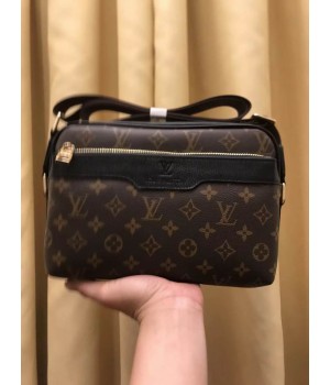 Louis Vuitton Bags Men LV Messenger bag 9005-4 27X19X8cm WP 2colour