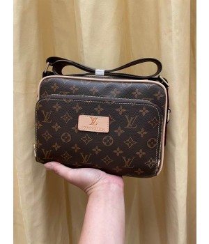 Louis Vuitton Bags Men LV Messenger bag 9016-3 26X19X10cm WP