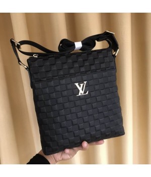 Louis Vuitton Bags Men LV Messenger bag 941-4 25X28X5cm WP
