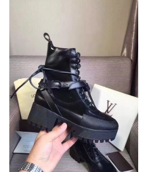 Louis Vuitton Palm Canyon Desert Boots in Black Suede 1A15AG 2016 (DF-6092033 )