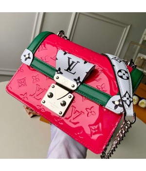 Louis Vuitton LV Wynwood Shoulder Bag in Red Vernis Leather M90443 2019 (KD-9041830 )