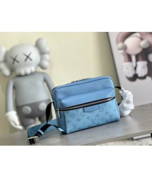 Louis Vuitton Bags Men LV Messenger bag M30233 29.5X20X10.5cm XM