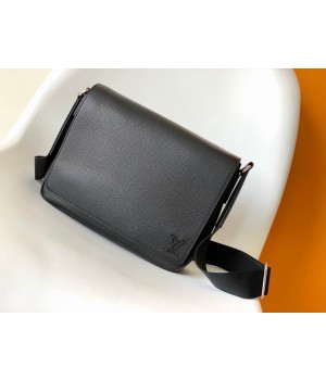 Louis Vuitton Bags Men LV Messenger bag M30850 26X20X7cm WP