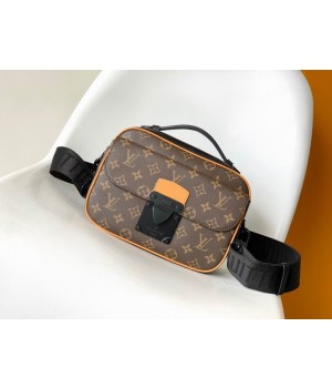 Louis Vuitton Bags Men LV Messenger bag M46688 22X18X8cm XM