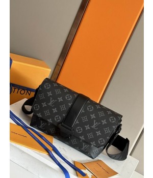 Louis Vuitton Bags Men LV Messenger bag M46794 28X16X10cm XM