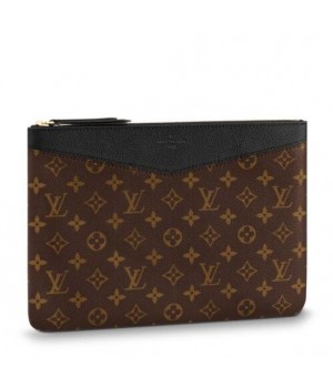 Louis Vuitton Daily Pouch Monogram Canvas M62048