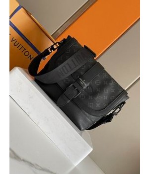 Louis Vuitton Bags Men LV Messenger bag Monogram M45911 30X23X11cm WP