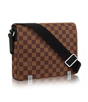 Louis Vuitton N41031 District PM Messenger Bag Damier Ebene Canvas