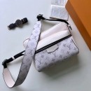 Louis Vuitton Outdoor Messenger Bag MM M43845 White 2019 (Fang-8122537 )
