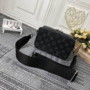 Louis Vuitton Bags Men LV Messenger bag SS60418 18.5X11X6.5