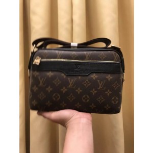 Louis Vuitton Bags Men LV Messenger bag 9005-4 27X19X8cm WP 2colour