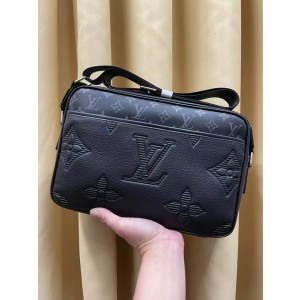Louis Vuitton Bags Men LV Messenger bag 997-4 32X22X7cm WP 2colour