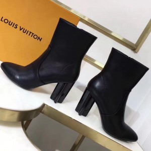 Louis Vuitton Black Calfskin Silhouette Ankle Boot  (LG-8030101 )