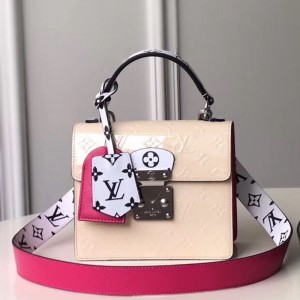 Louis Vuitton Spring Street Top Handle Bag in Creme White Vernis Leather M90454 2019 (KD-9043040 )