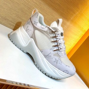 Louis Vuitton Run Away Pulse Sneakers White/Light Gray 2019 (SIYA-9040841 )