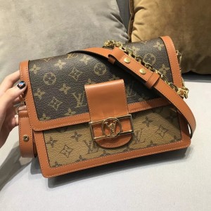 Louis Vuitton Monogram Canvas/Monogram Reverse Canvas Flap Bag Cruise 2019 (HTM-8111214 )