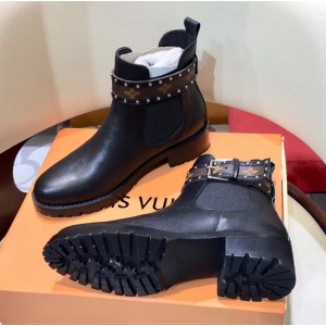 Louis Vuitton Grainy Calfskin Leather Discovery Flat Ankle Boot 1A4GZL Black 2018 (GD1054-8081057 )