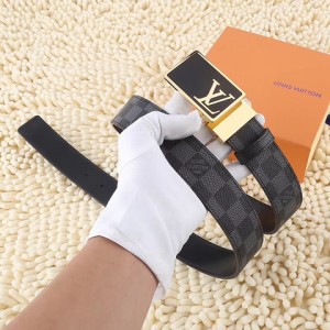 2018 New Replica High Quality LV Belts For Women LVWMBelt-38