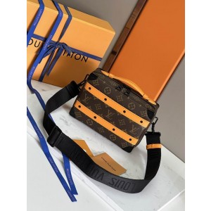 Louis Vuitton Bags Men LV Messenger bag M46689 21.5X15X7cm XM