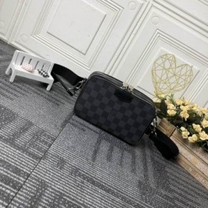 Louis Vuitton Bags Men LV Messenger bag SS80741 18.5X11X6.5